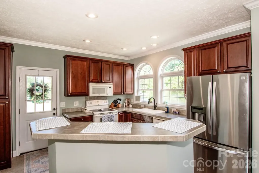2860 Needmore Road Woodleaf NC 27054