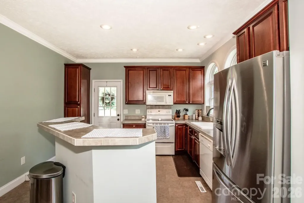 2860 Needmore Road Woodleaf NC 27054