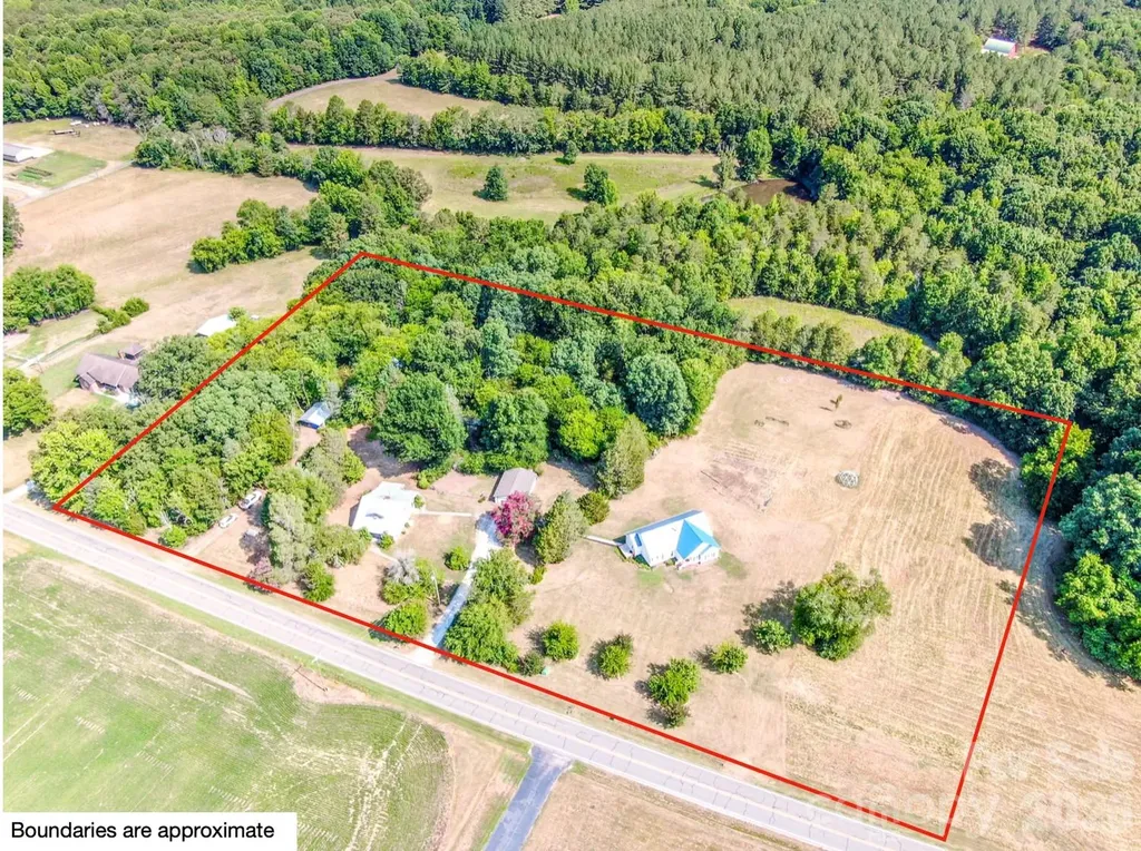 2860 Needmore Road Woodleaf NC 27054