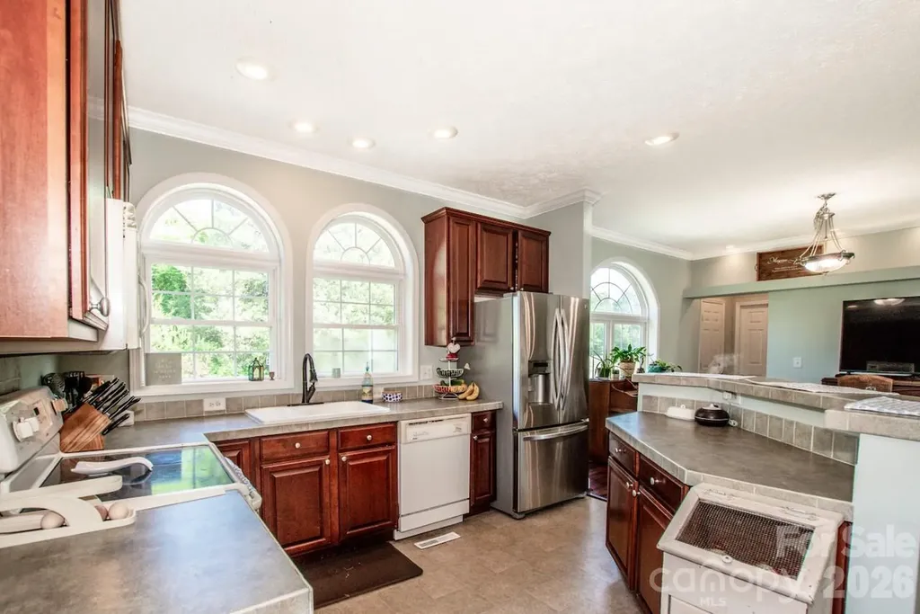 2860 Needmore Road Woodleaf NC 27054
