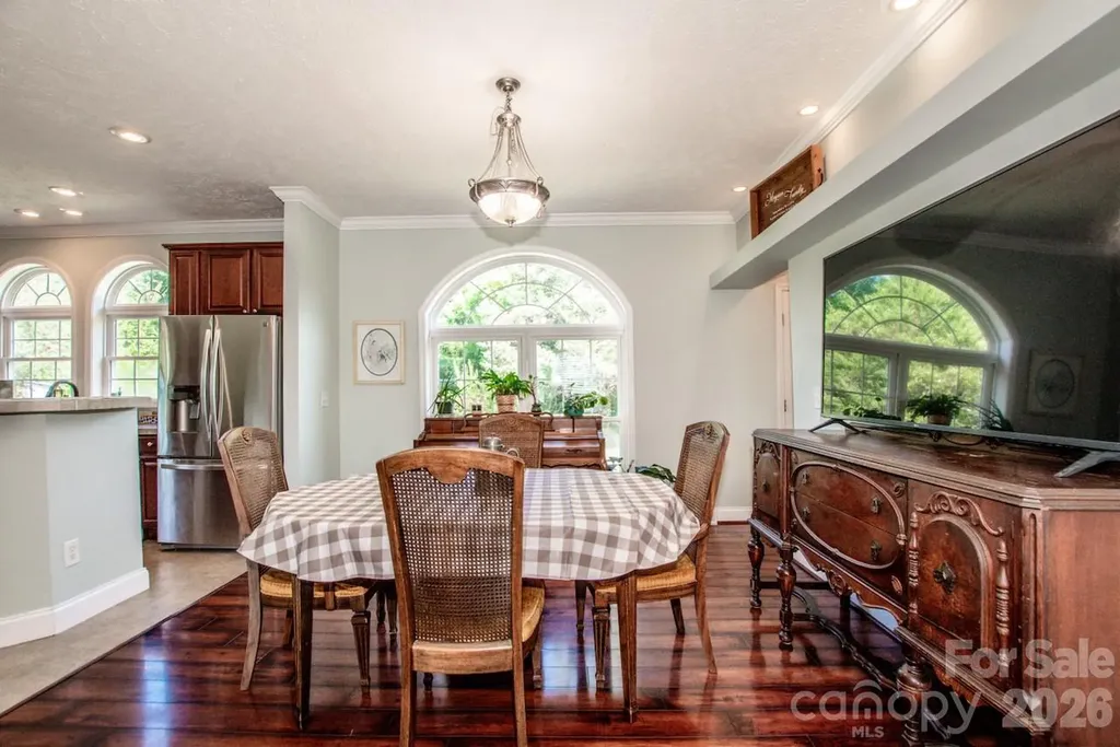 2860 Needmore Road Woodleaf NC 27054