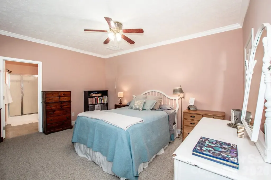 2860 Needmore Road Woodleaf NC 27054
