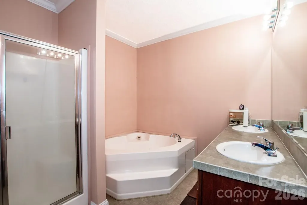 2860 Needmore Road Woodleaf NC 27054