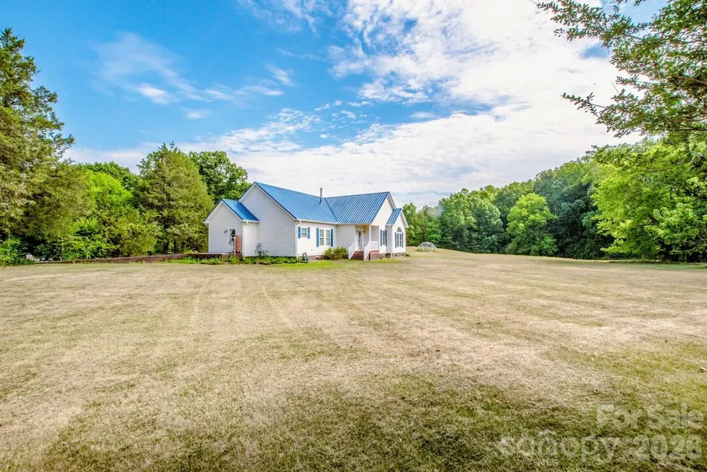 2860 Needmore Road Woodleaf NC 27054