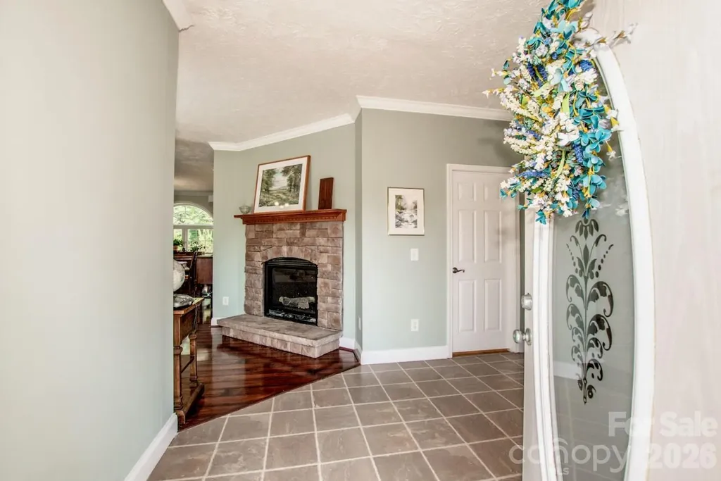 2860 Needmore Road Woodleaf NC 27054