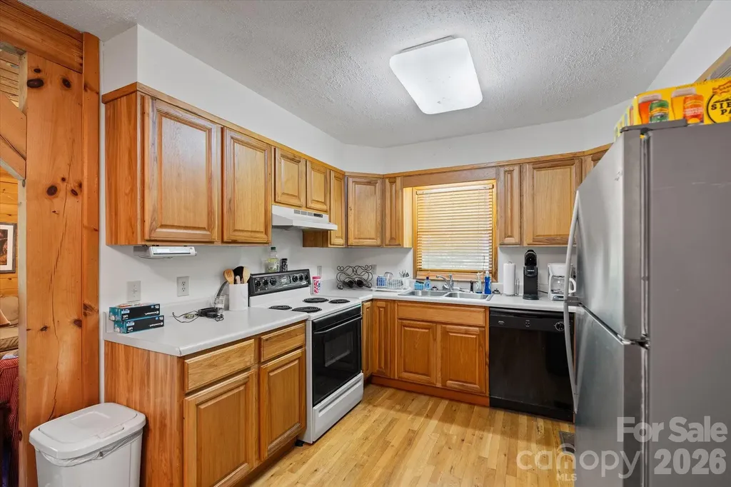 1194 Palmer Road Mill Spring NC 28756