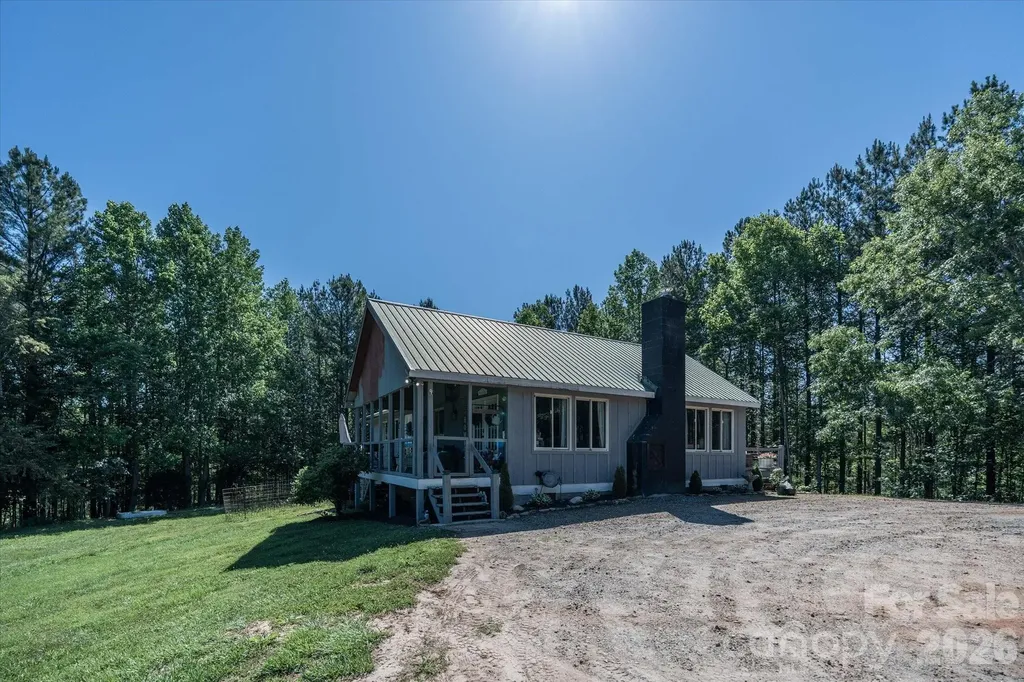 1194 Palmer Road Mill Spring NC 28756