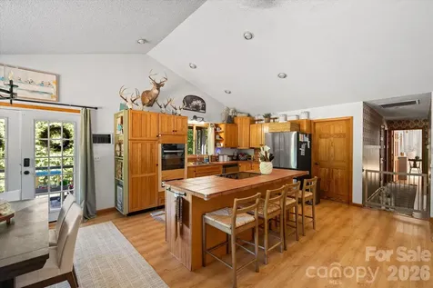 1194 Palmer Road Mill Spring NC 28756