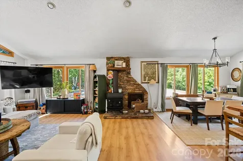1194 Palmer Road Mill Spring NC 28756