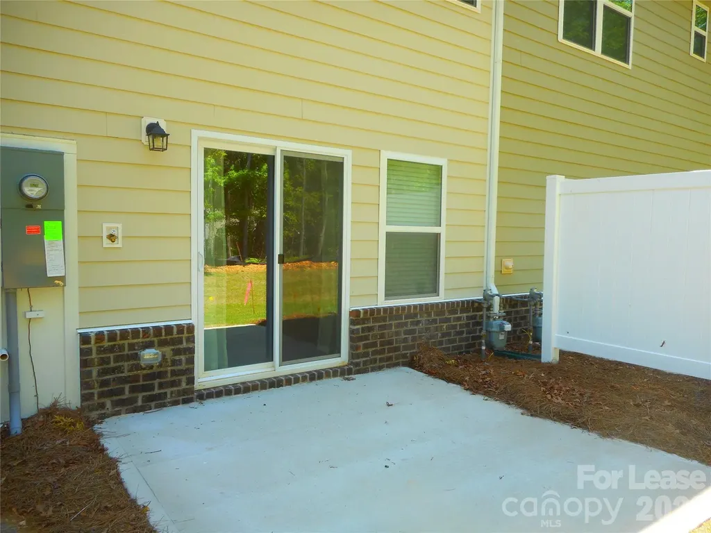 2821 Aubrey Street Monroe NC 28110