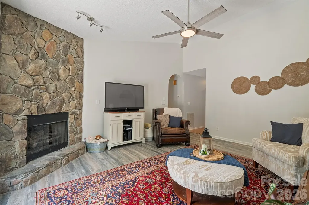 1133 Finger Bridge Road Hickory NC 28602