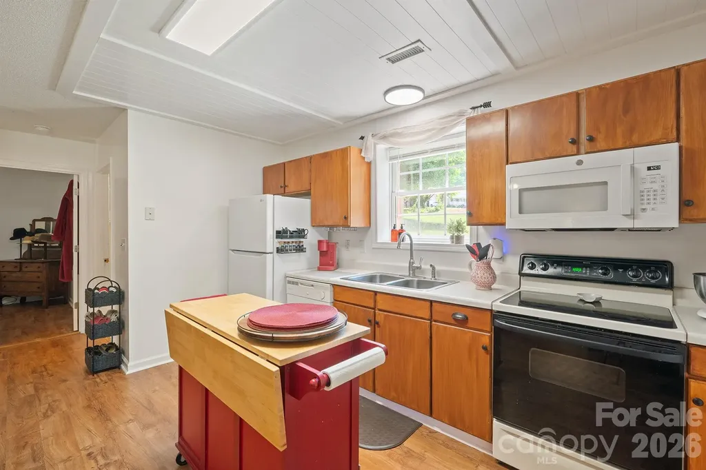 1133 Finger Bridge Road Hickory NC 28602
