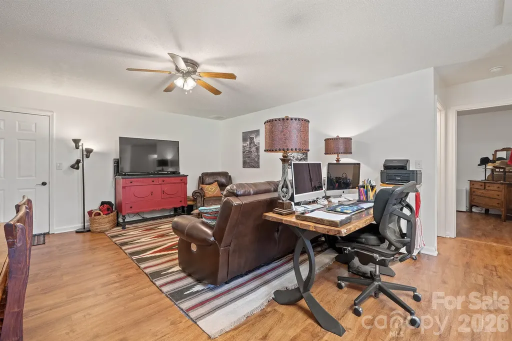 1133 Finger Bridge Road Hickory NC 28602