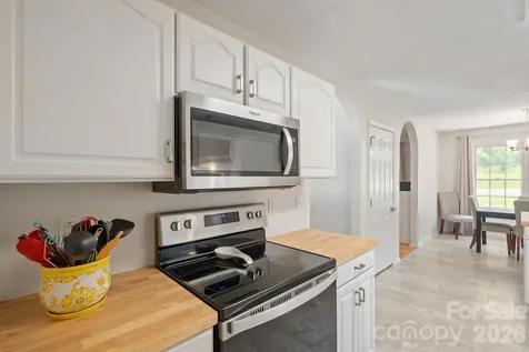 1133 Finger Bridge Road Hickory NC 28602
