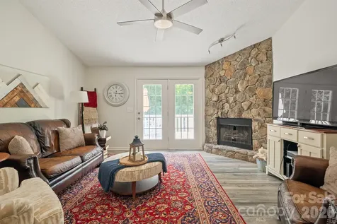 1133 Finger Bridge Road Hickory NC 28602