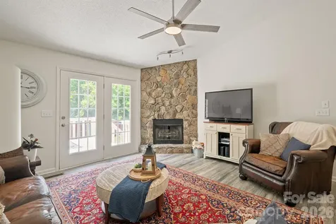 1133 Finger Bridge Road Hickory NC 28602