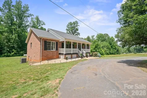 1133 Finger Bridge Road Hickory NC 28602