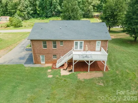 1133 Finger Bridge Road Hickory NC 28602