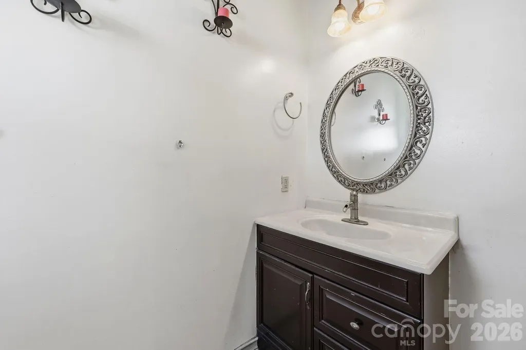 1803 Wilton Gate Drive Charlotte NC 28262