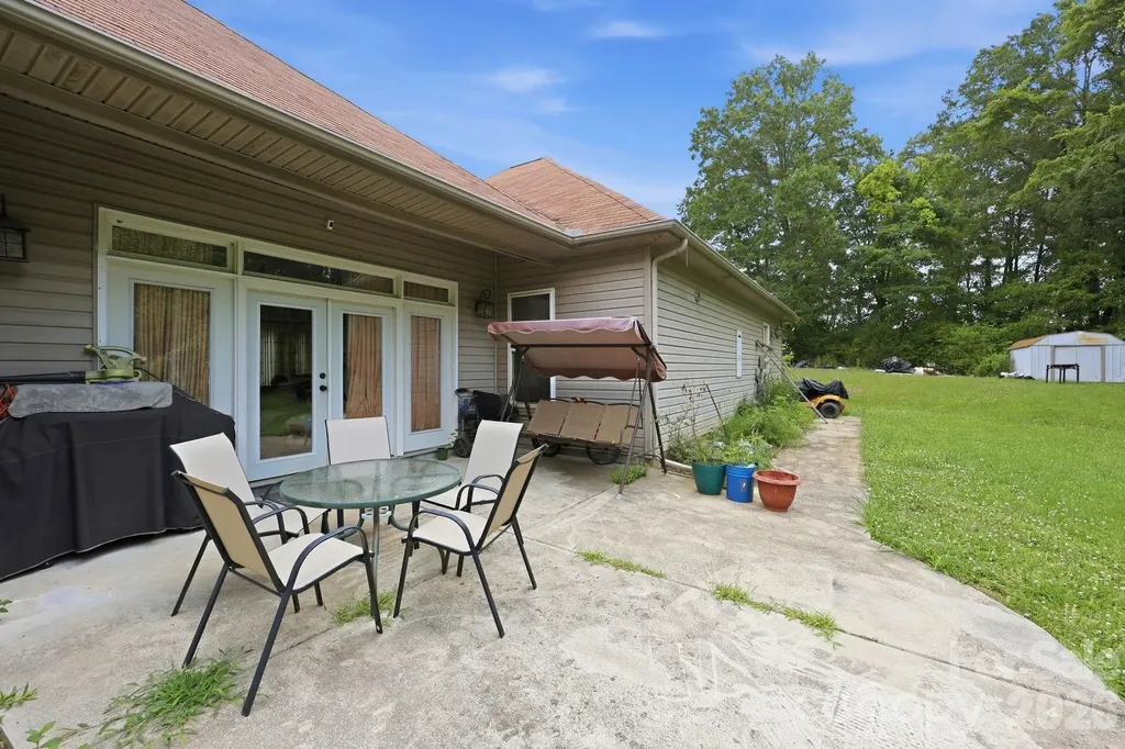 1803 Wilton Gate Drive Charlotte NC 28262