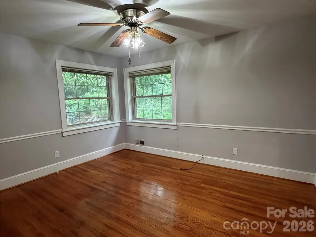 901 Ridgecrest Drive NE Lenoir NC 28645