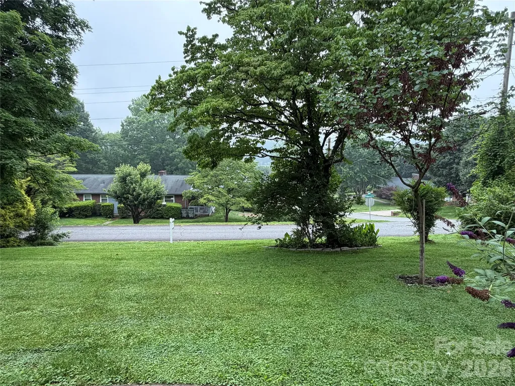 901 Ridgecrest Drive NE Lenoir NC 28645
