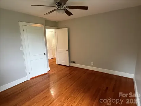 901 Ridgecrest Drive NE Lenoir NC 28645