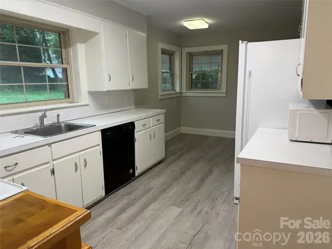 901 Ridgecrest Drive NE Lenoir NC 28645