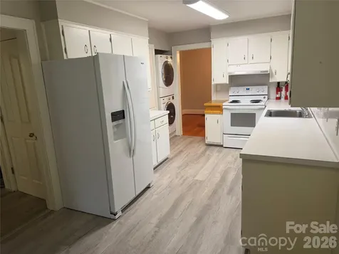 901 Ridgecrest Drive NE Lenoir NC 28645