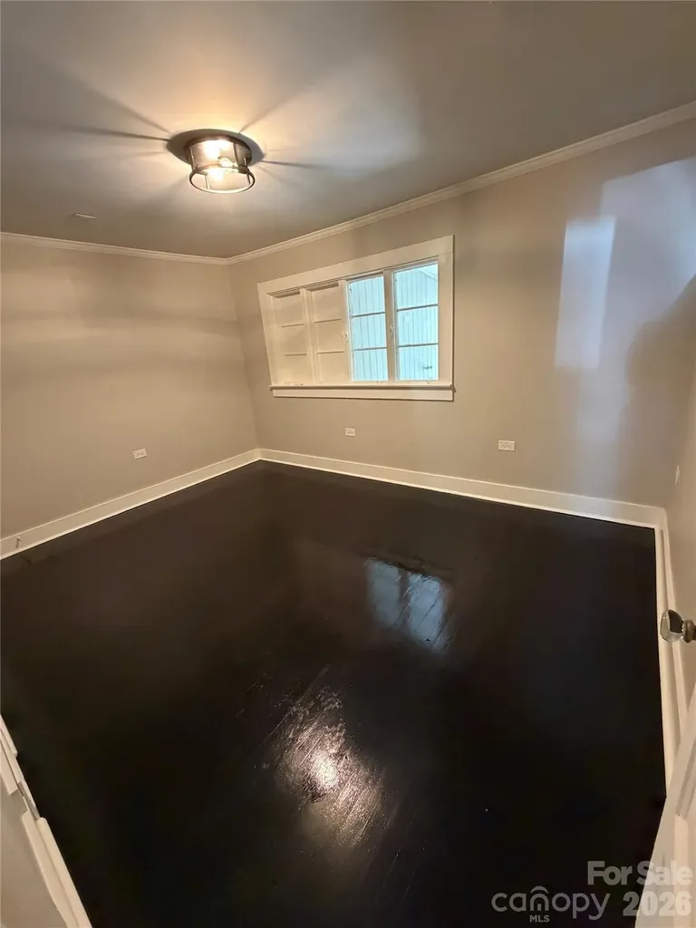 1911 White Street Gastonia NC 28052