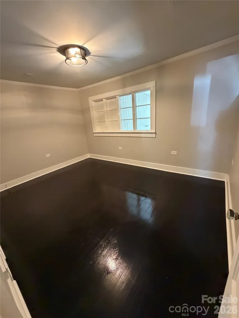 1911 White Street Gastonia NC 28052