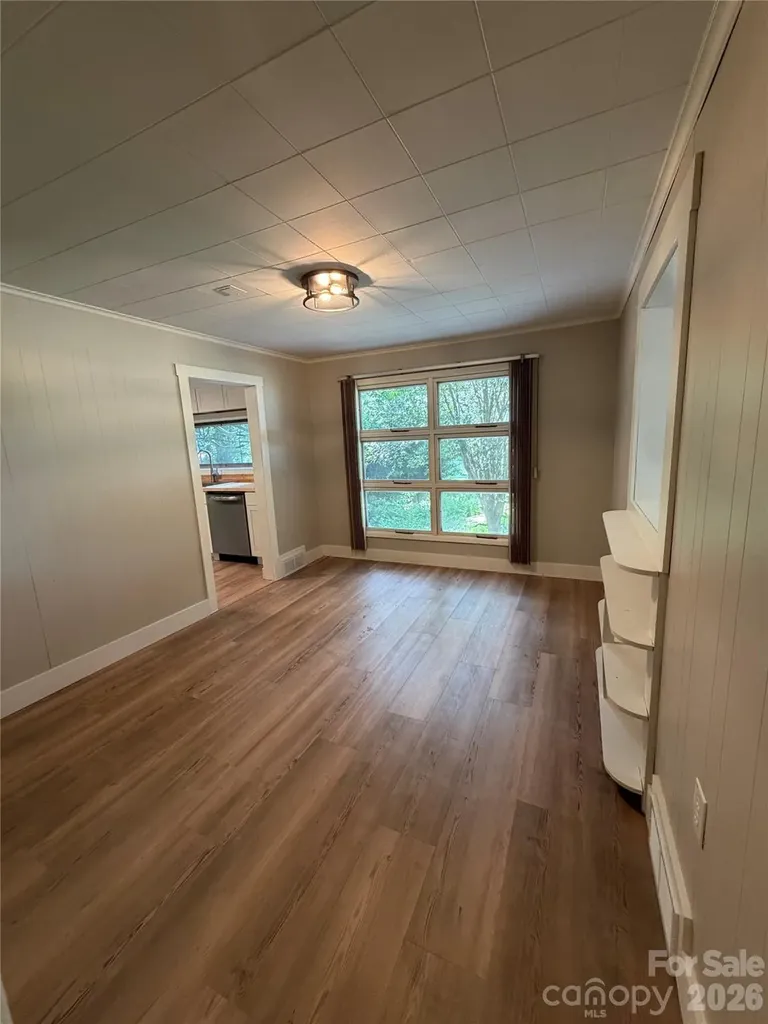 1911 White Street Gastonia NC 28052