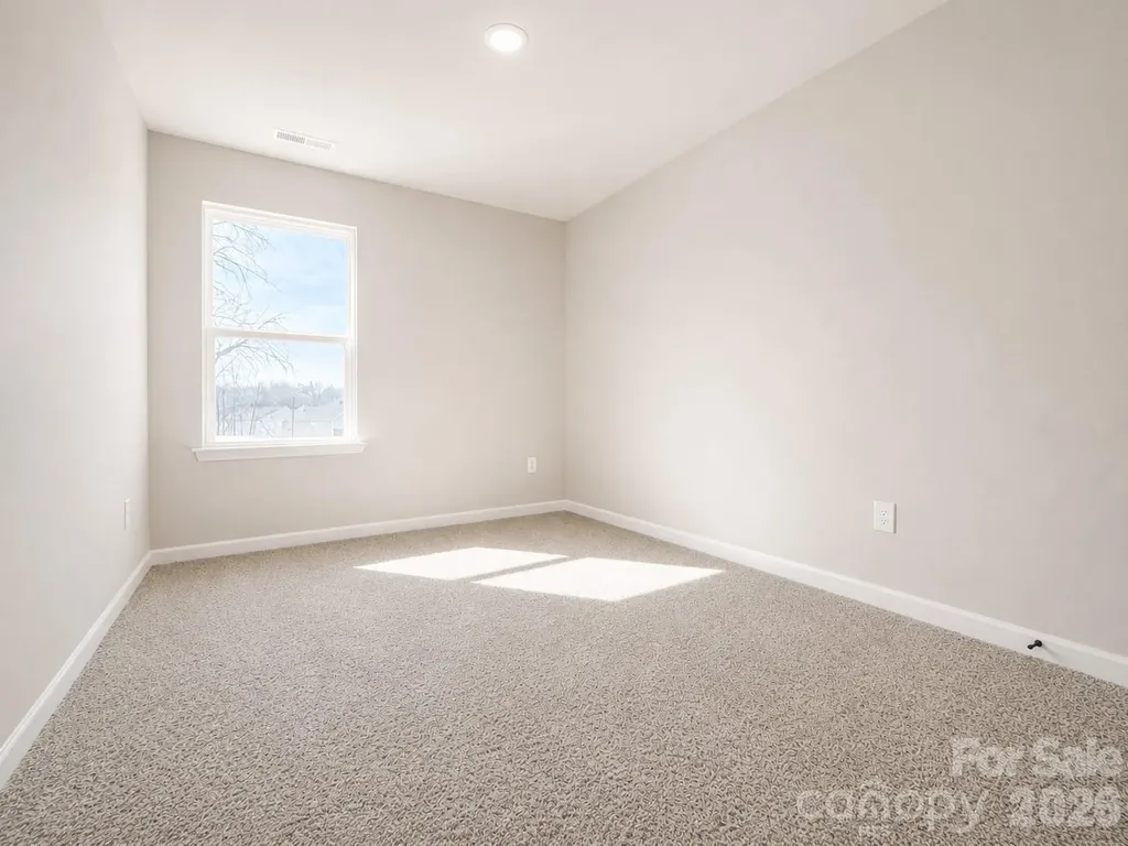 5929 Wallace Avenue Charlotte NC 28227