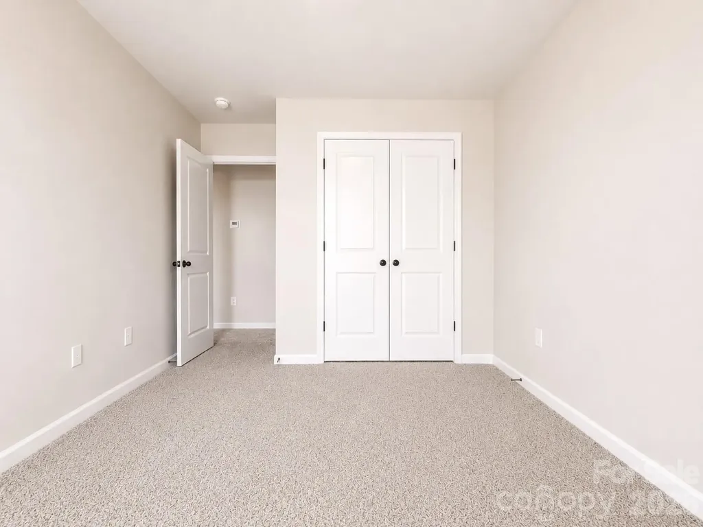 5929 Wallace Avenue Charlotte NC 28227