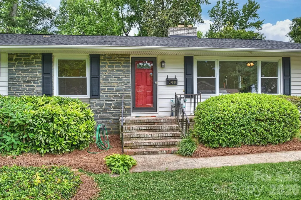 300 Cooper Drive Charlotte NC 28210