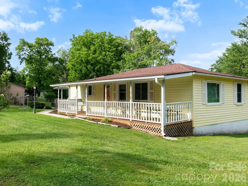 407 Hall Street Hendersonville NC 28739