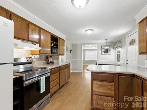407 Hall Street Hendersonville NC 28739