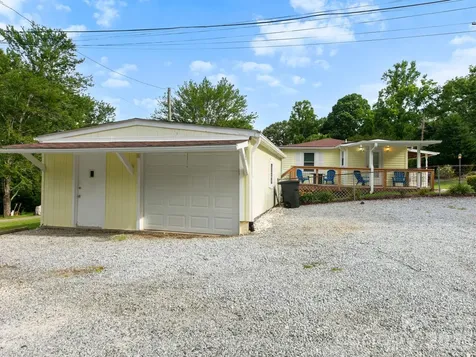 407 Hall Street Hendersonville NC 28739