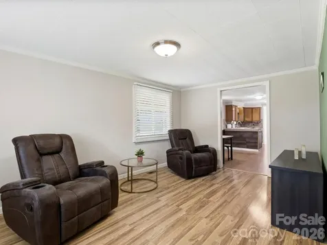 407 Hall Street Hendersonville NC 28739