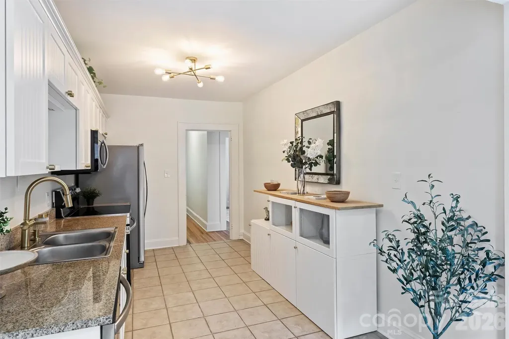 118 N Laurel Avenue Charlotte NC 28207