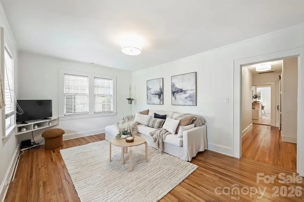 118 N Laurel Avenue Charlotte NC 28207