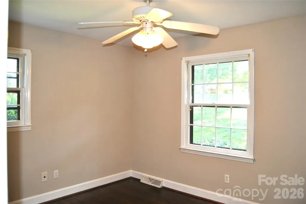 1427 Churchill Drive Gastonia NC 28054