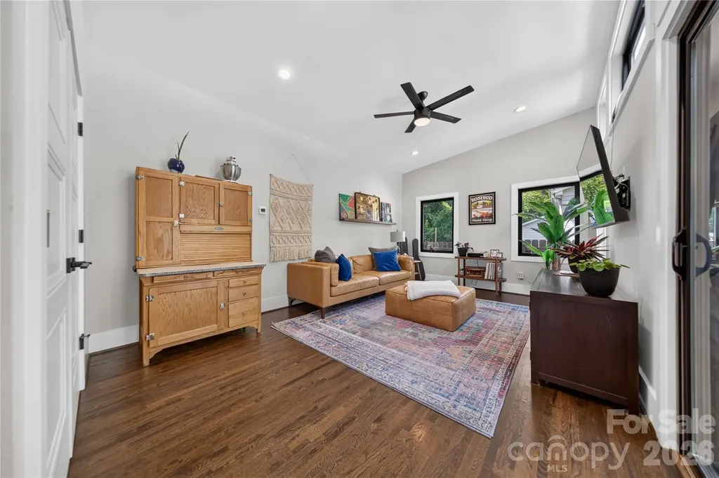 1721 Merry Oaks Road Charlotte NC 28205