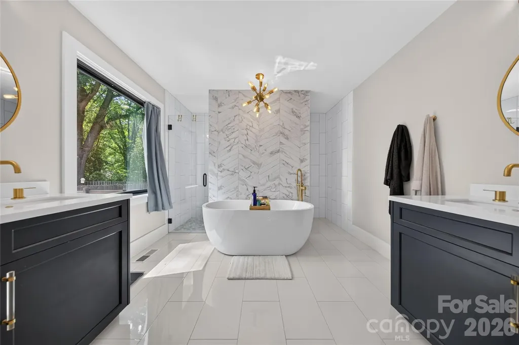 1721 Merry Oaks Road Charlotte NC 28205