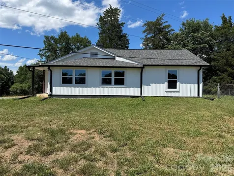 3812 Cliffside Road Mooresboro NC 28114