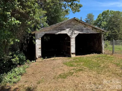3812 Cliffside Road Mooresboro NC 28114