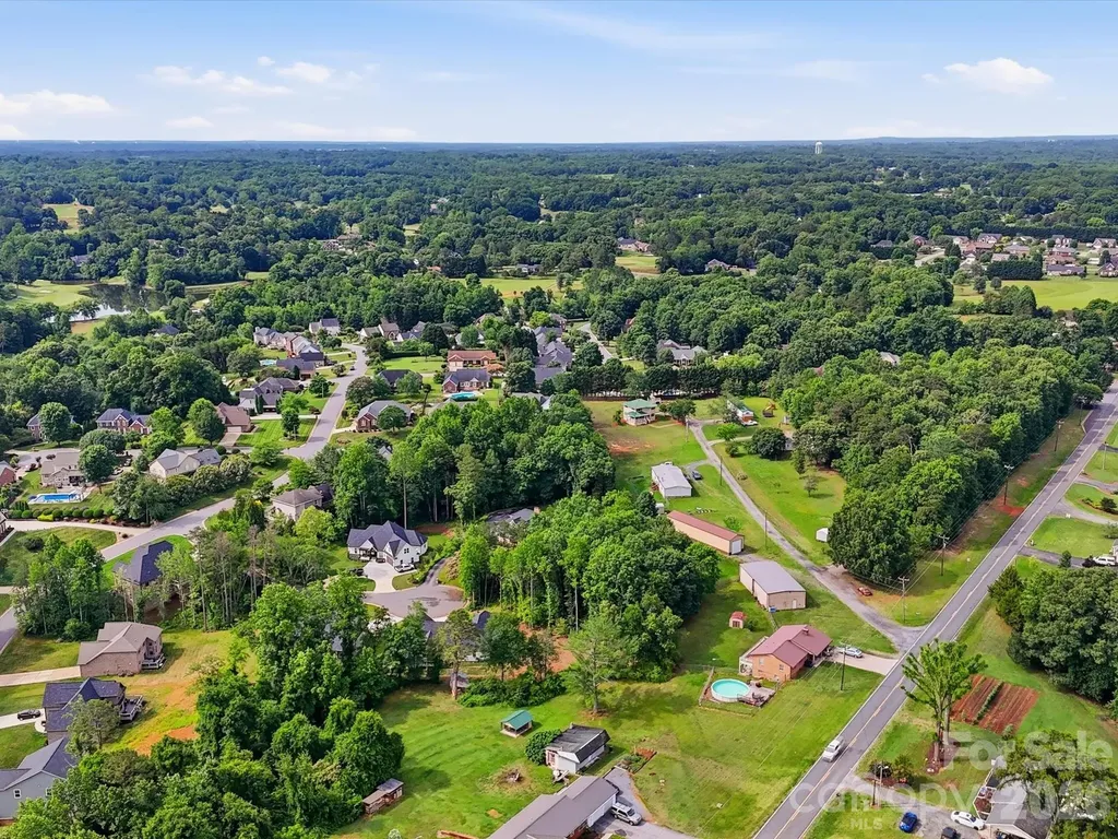 3710 Whitney Drive NE Hickory NC 28601