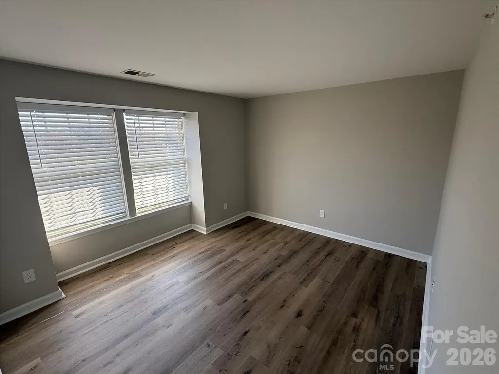 1604 Arlyn Circle Charlotte NC 28213