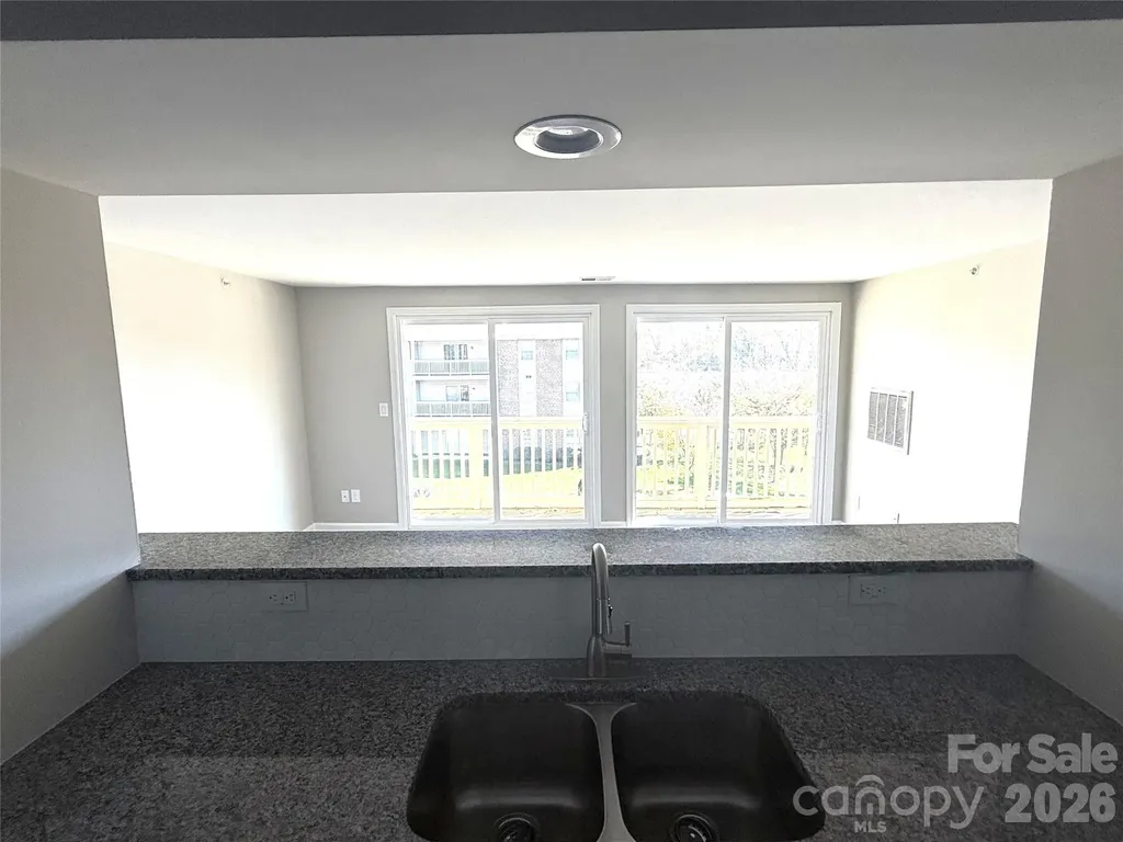 1604 Arlyn Circle Charlotte NC 28213
