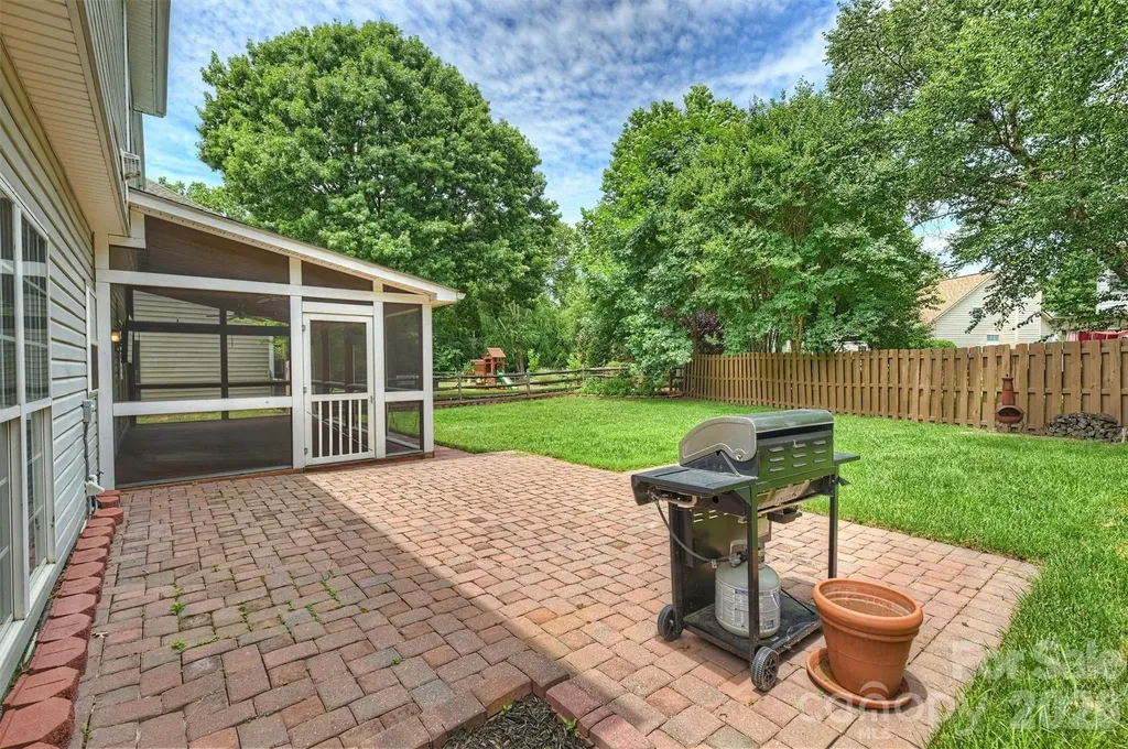 6311 Tunston Lane Charlotte NC 28269